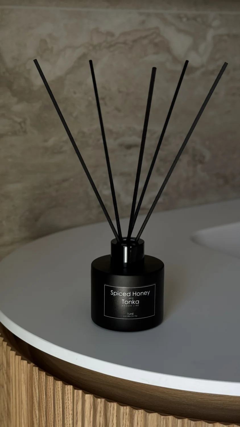 Dyfuzor zapachowy Spiced Honey and Tonka  czarny 100 ml