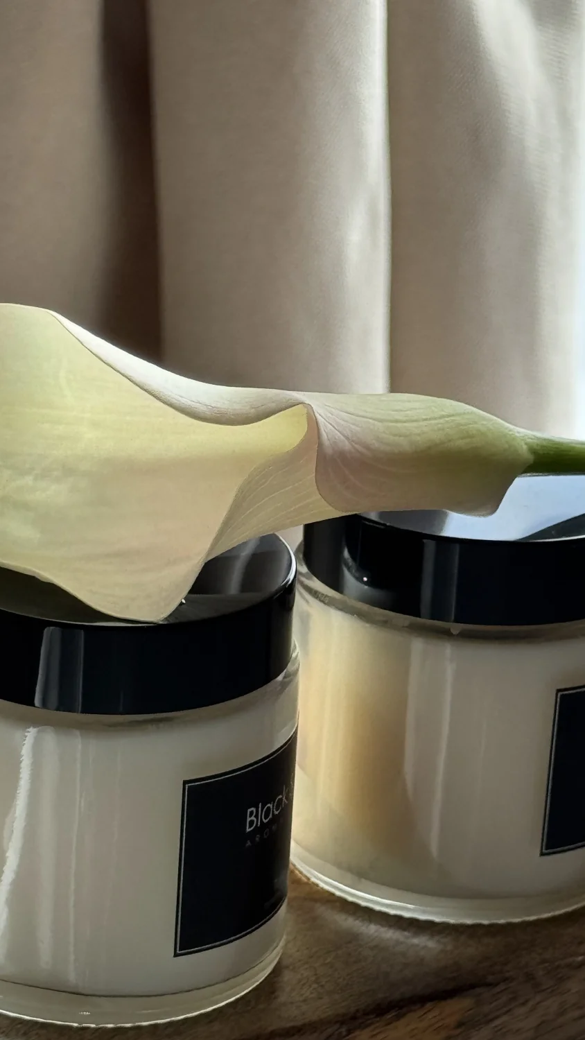 Świeca zapachowa Spiced Honey and Tonka