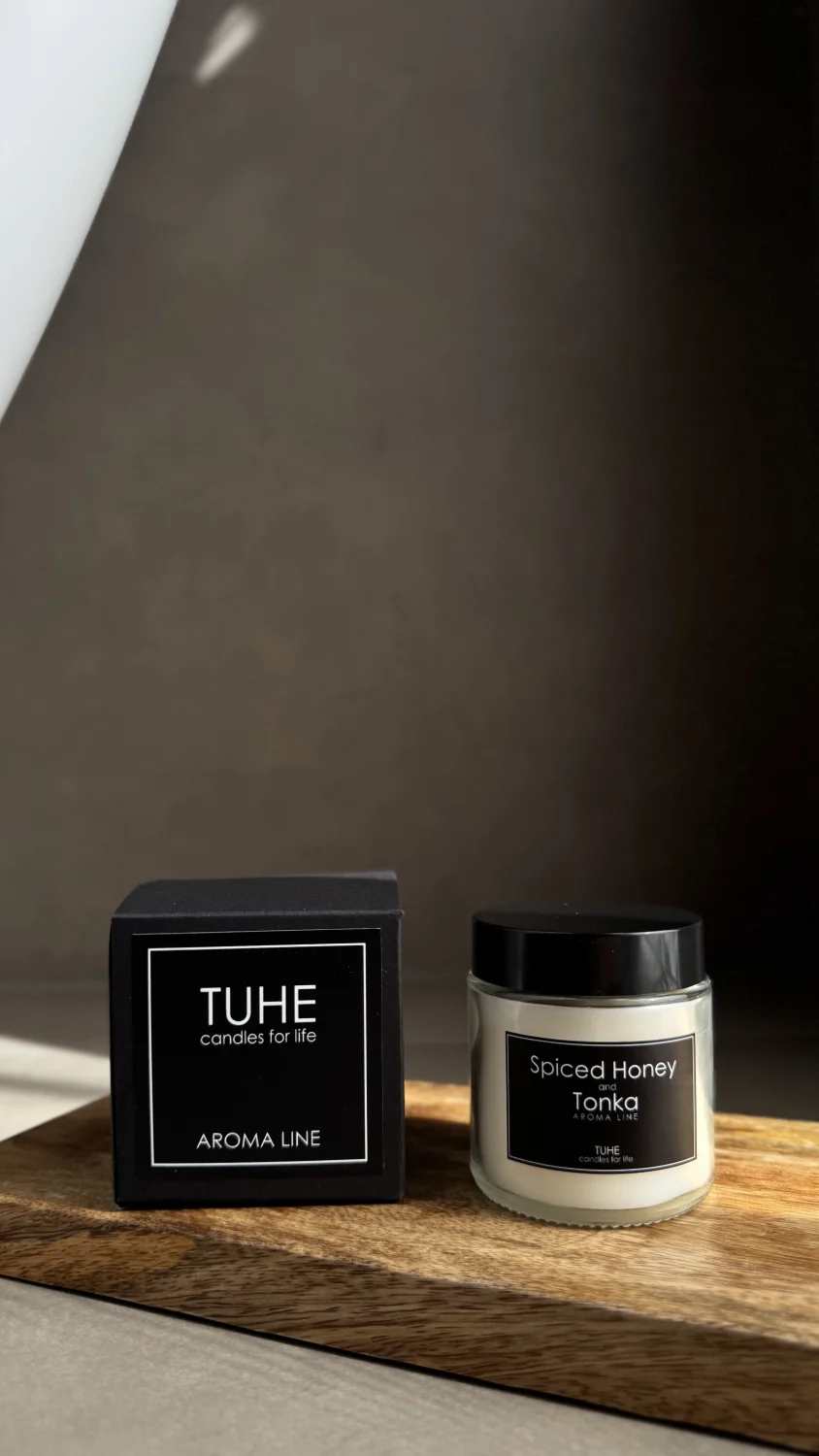 Świeca zapachowa Spiced Honey and Tonka